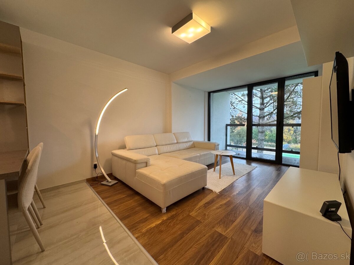 -2-izbový apartmán v Piešťanoch – - 3