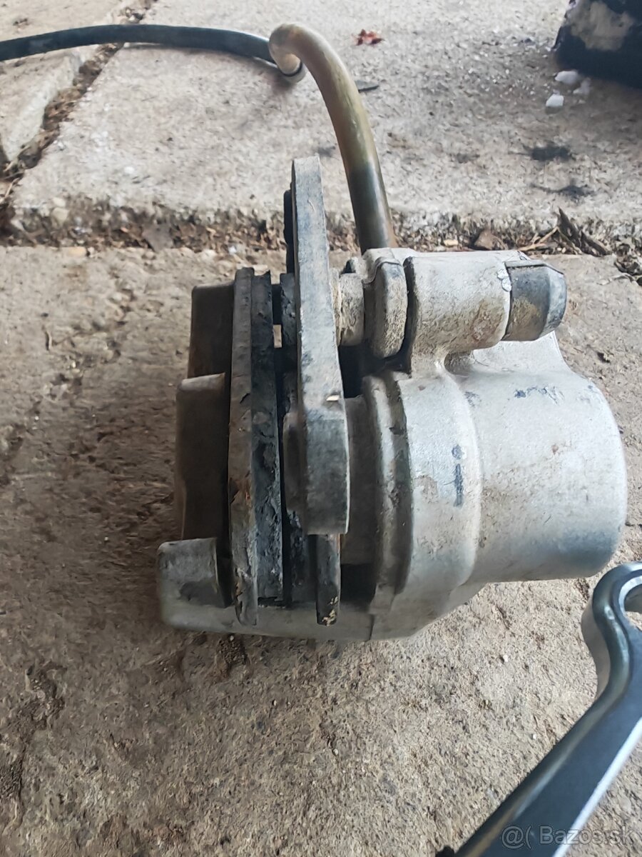 Brzda Yamaha XT 600 2KF - 3