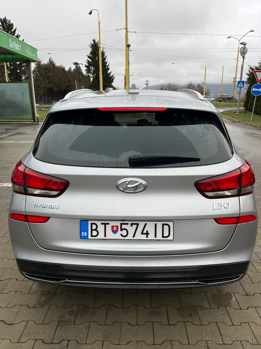 Hyundai i30 CW 1.5 81kW - 3