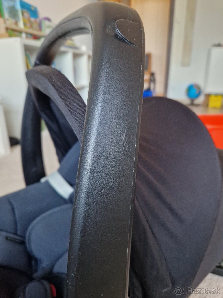 Maxi-Cosi Cabriofix aj s Isofixom 90€ - 3