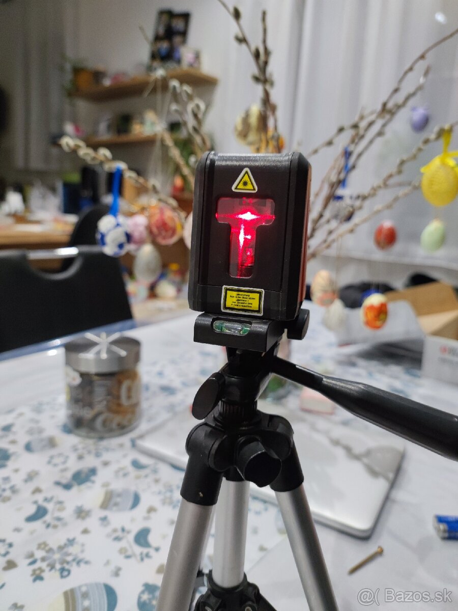 Krizovy liniovy laser - 3