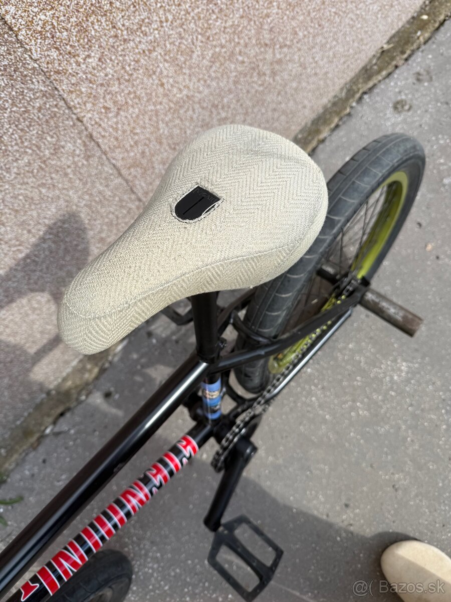 Skladaná BMX street - 3