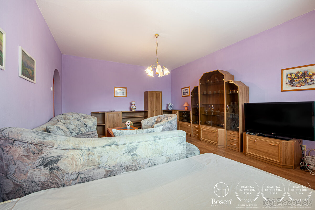 Na predaj 2-izbový byt v žiadanej lokalite Dubnica n/V - 3