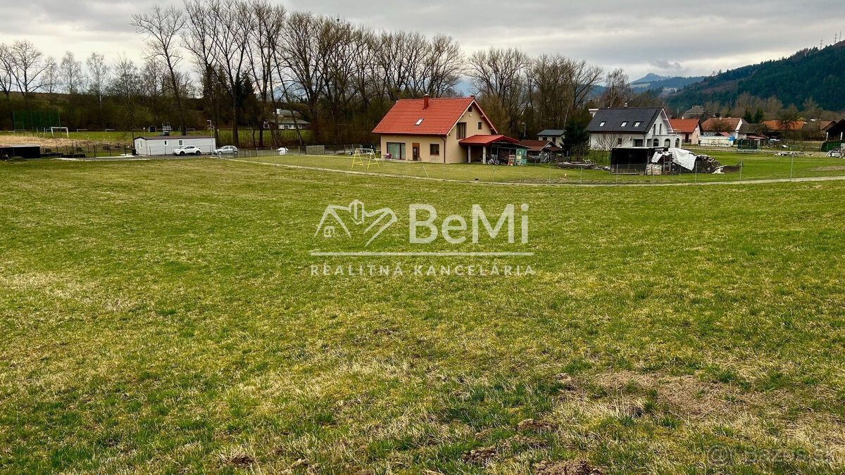 REZERVOVANÉ Stavebný pozemok v obci Vlachy na Liptove ID: - 3