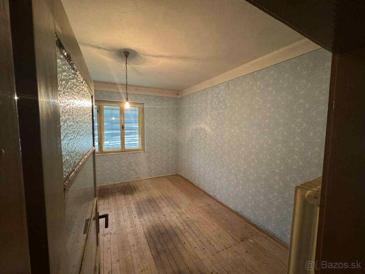 Predaj - zachovalý rodinný dom Veľký Lapáš - 3