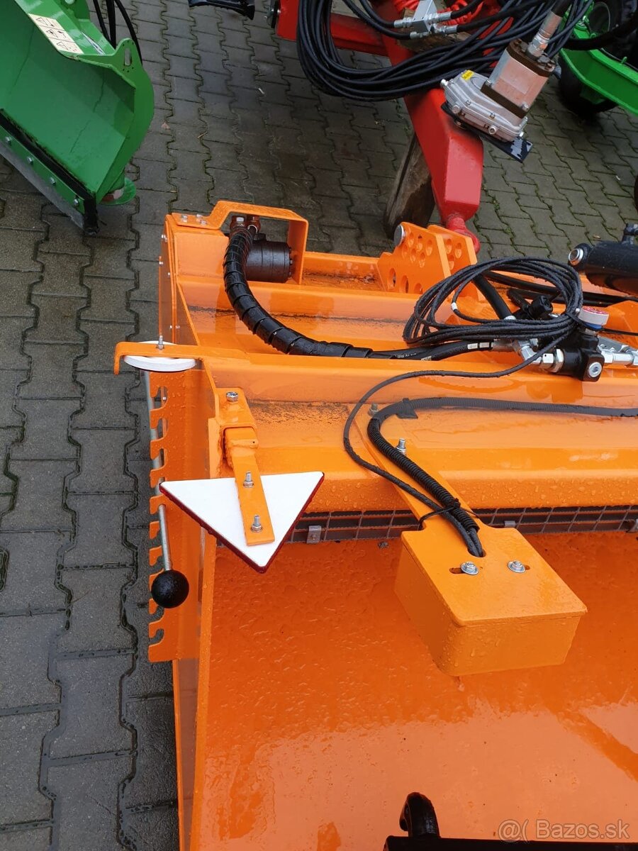 Samo naberací sypač za malo traktor. - 3