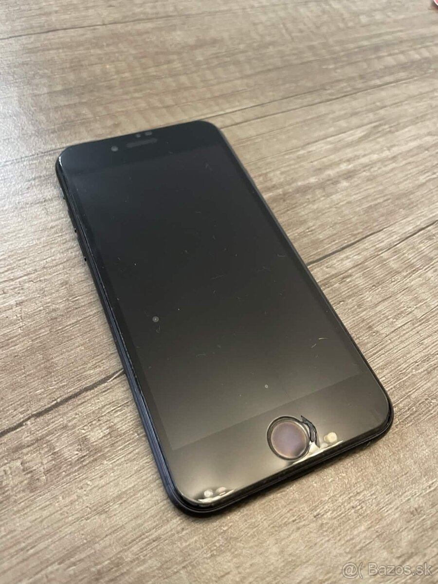 iPhone SE 2020 – 64GB čierny - 3