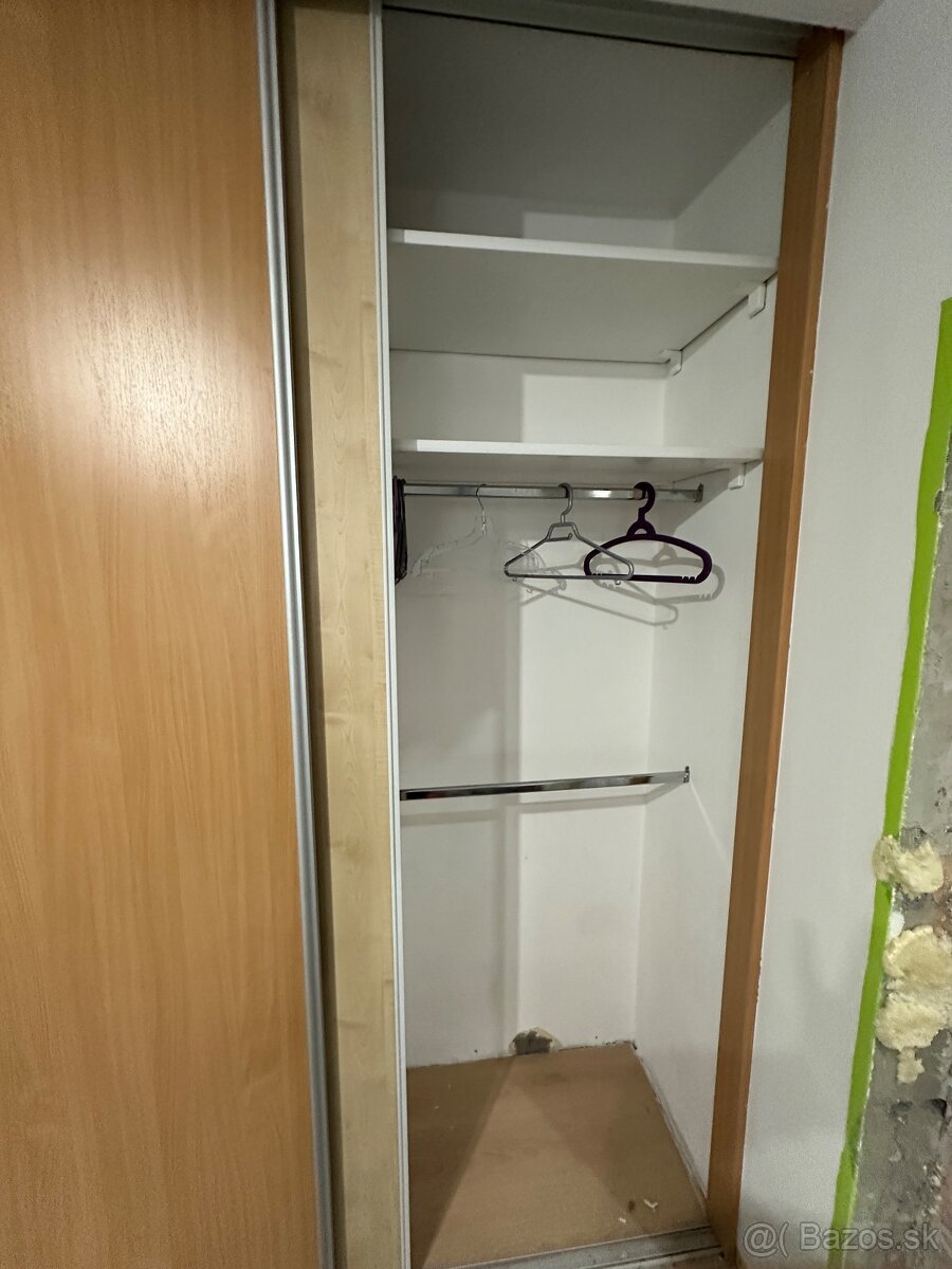 Predám vstavanú skriňu Martin - 3