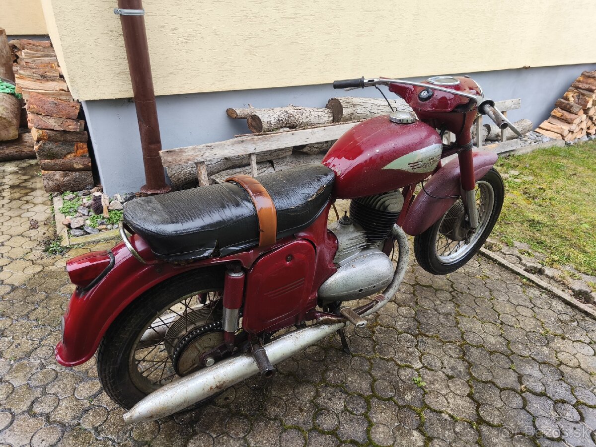 Predam Jawa 250 559 - 3