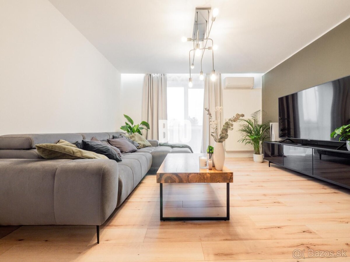 Chytí ťa za srdce? Staré Mesto- Tehla- Balkón - 3