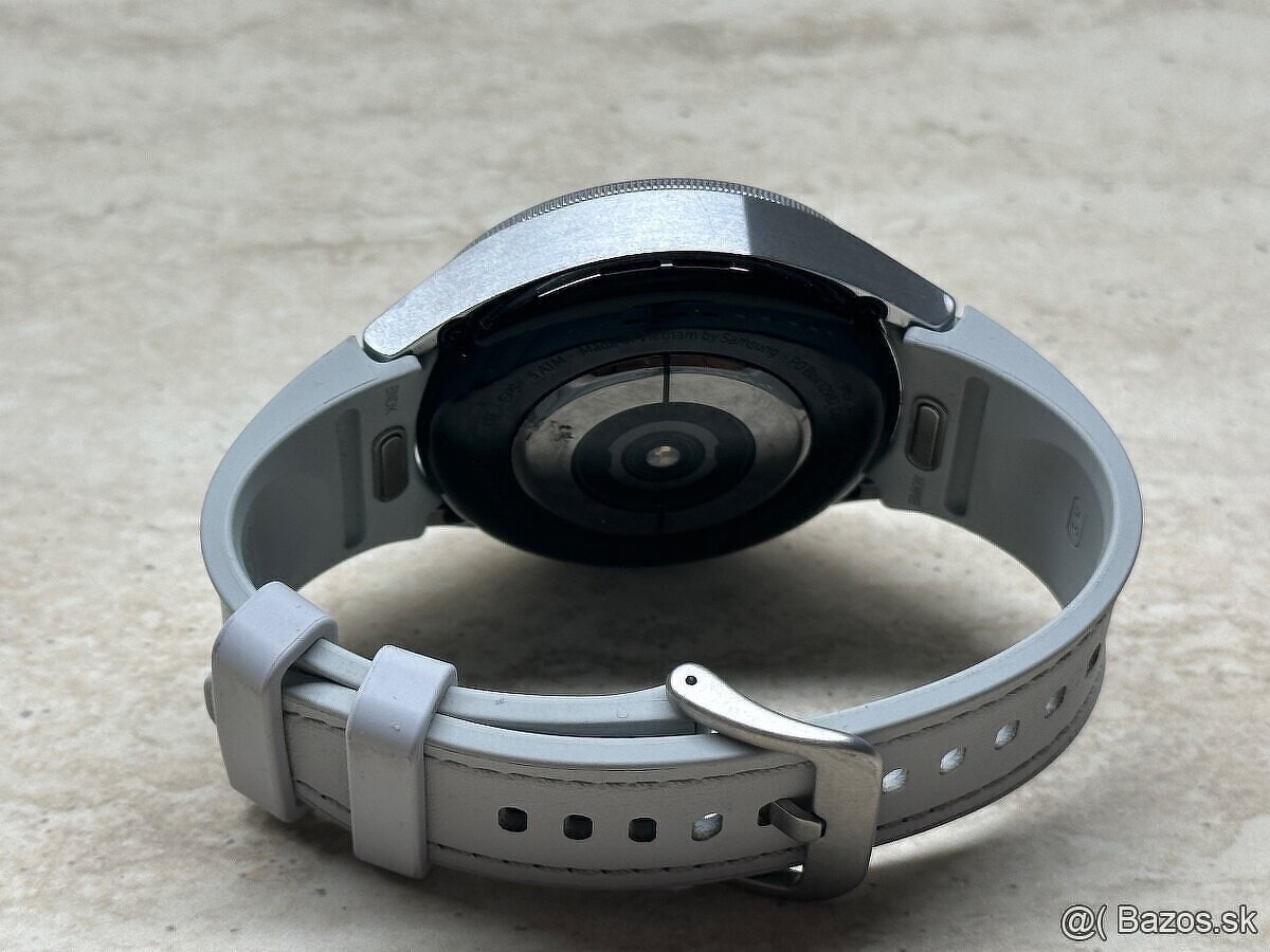 Samsung Galaxy Watch 6 Classic 43mm LTE Silver - 3