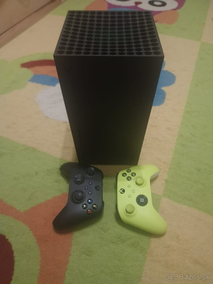 Predám Xbox Series X + 2 ovládače - 3
