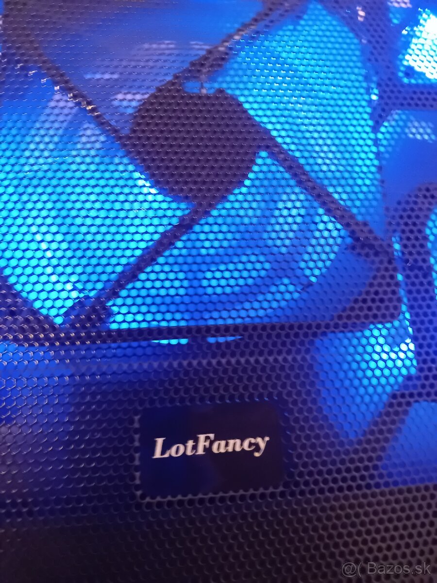 Chladiaca podlozka pod notebook - 3