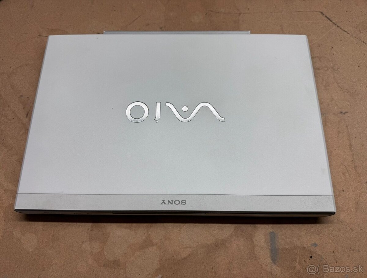 Predám pokazený notebook na náhradné diely zn.Sony Vaio. - 3