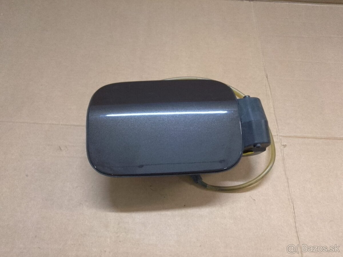 dvierka nádrže paliva Superb 2 - 3