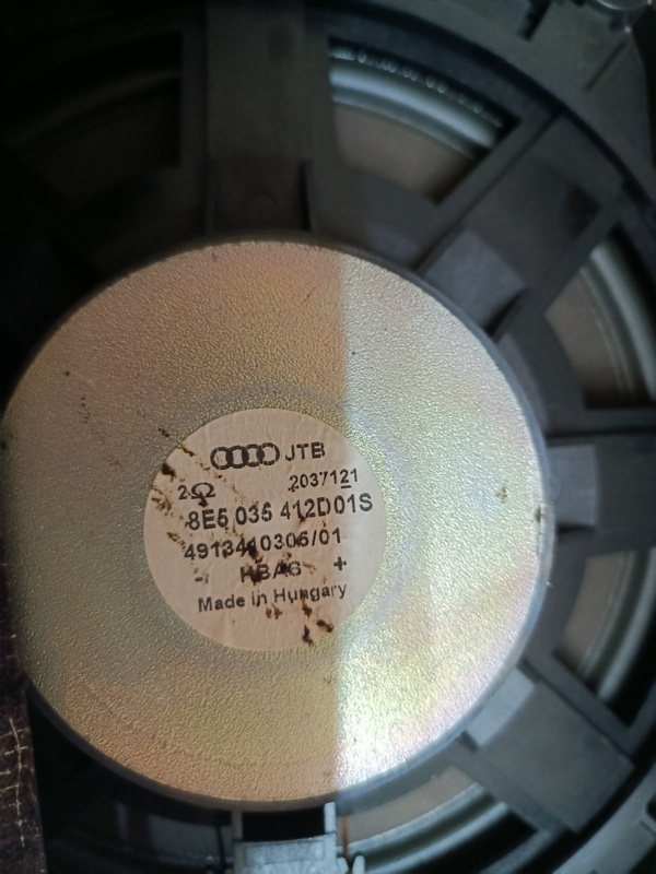 audi a4 subwoofer 8e5035412d01s 40€ - 3