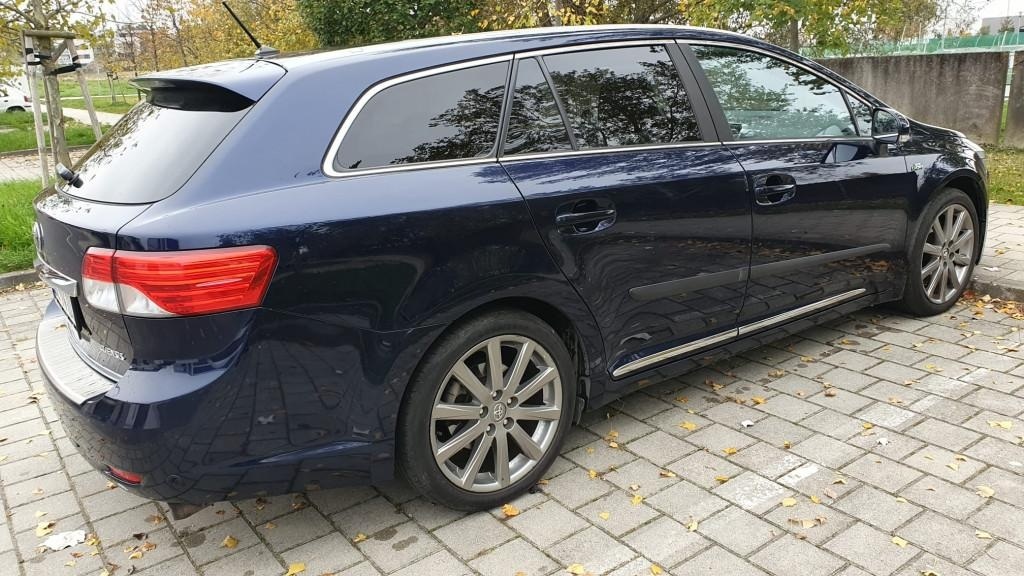 Toyota Avensis Combi 2012 Automatic - 3