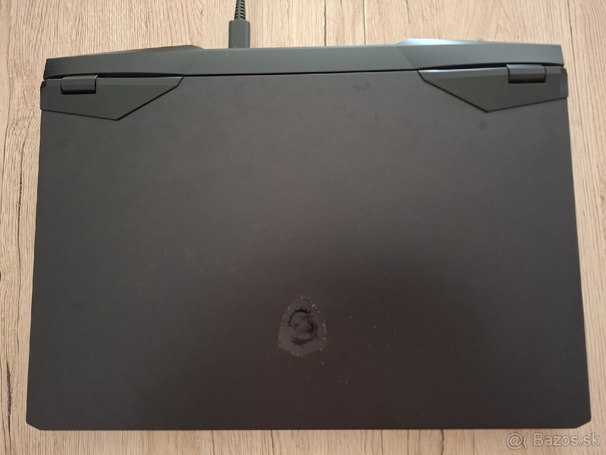Herný notebook MSI Vector GP77 13VF (i7-13700H / RTX 4060) - 3