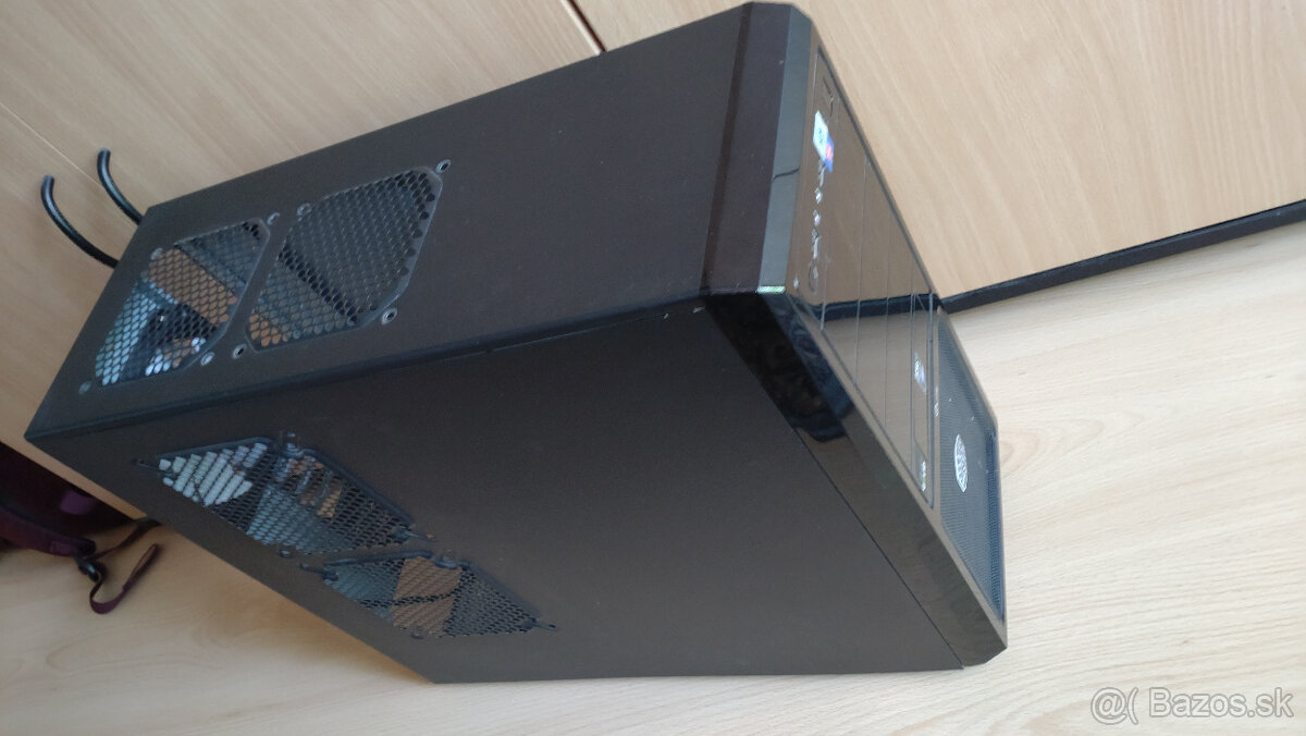 Predám skrinku Cooler Master Elite 370 - 3