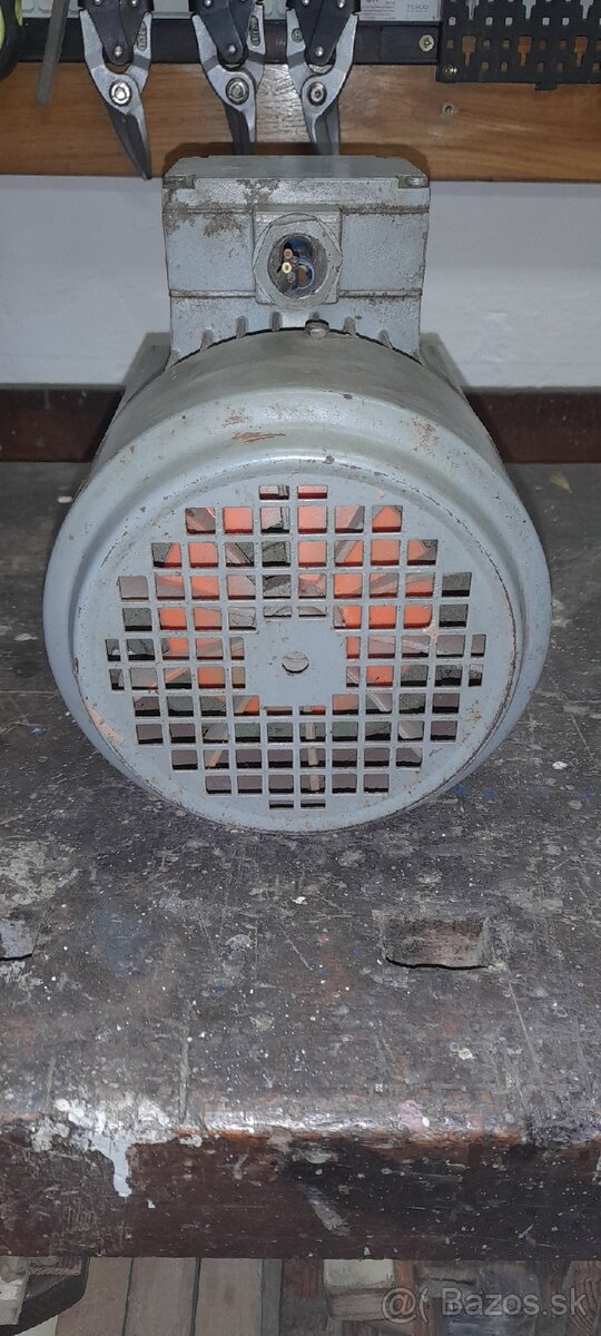 Predám elektromotor. - 3