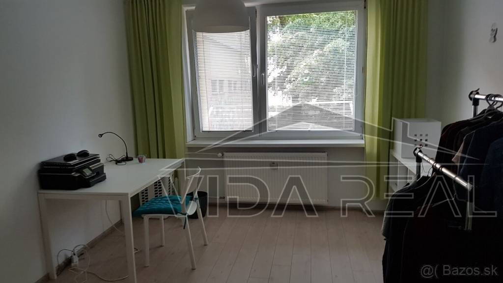 Na prenájom 2 izbový byt v centre Trnavy - 3