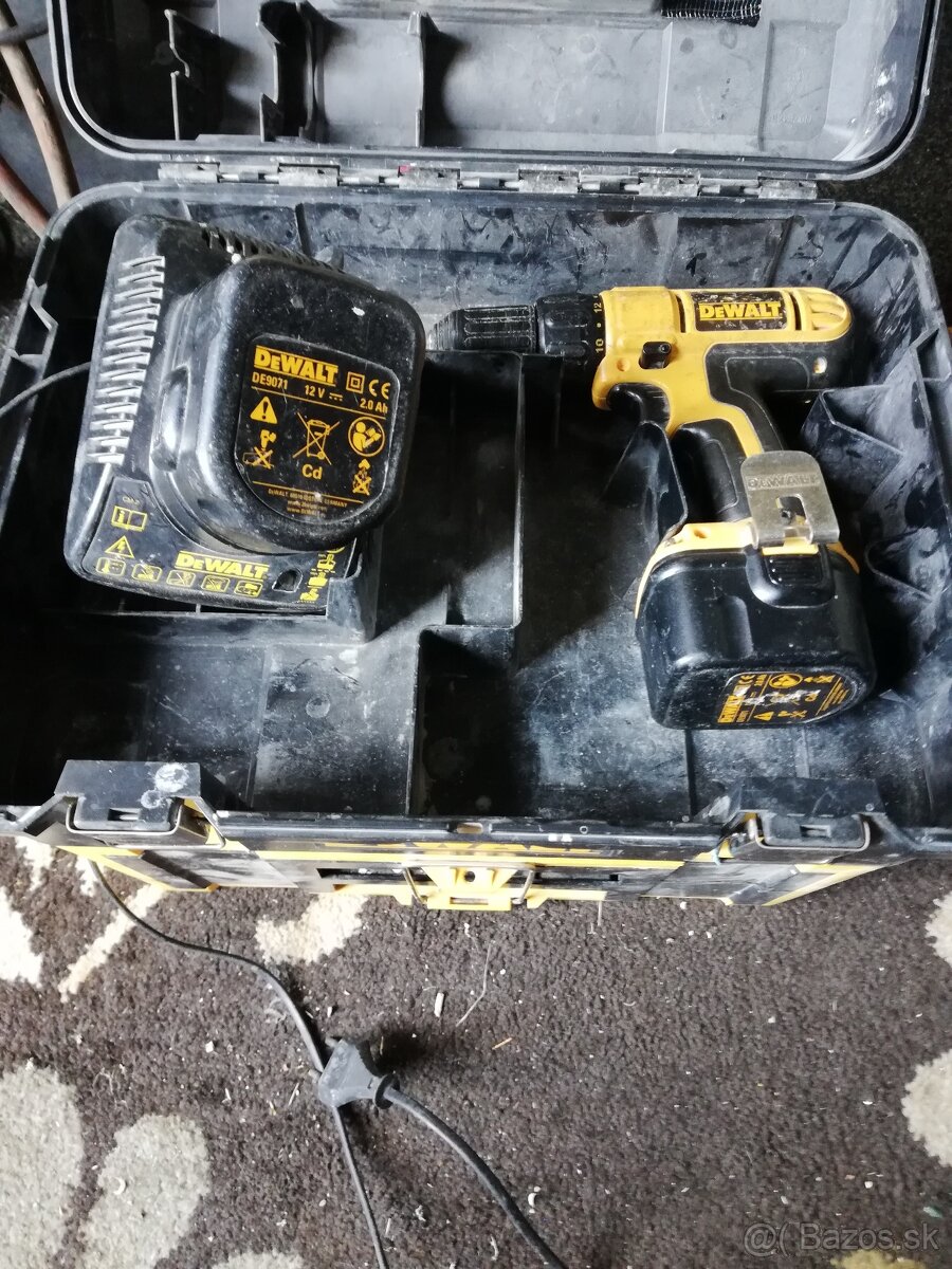 Dewalt - 3