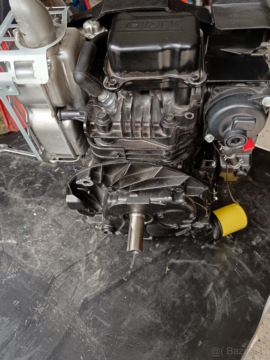 Motor BRIGGSANDSTRATTON - 3