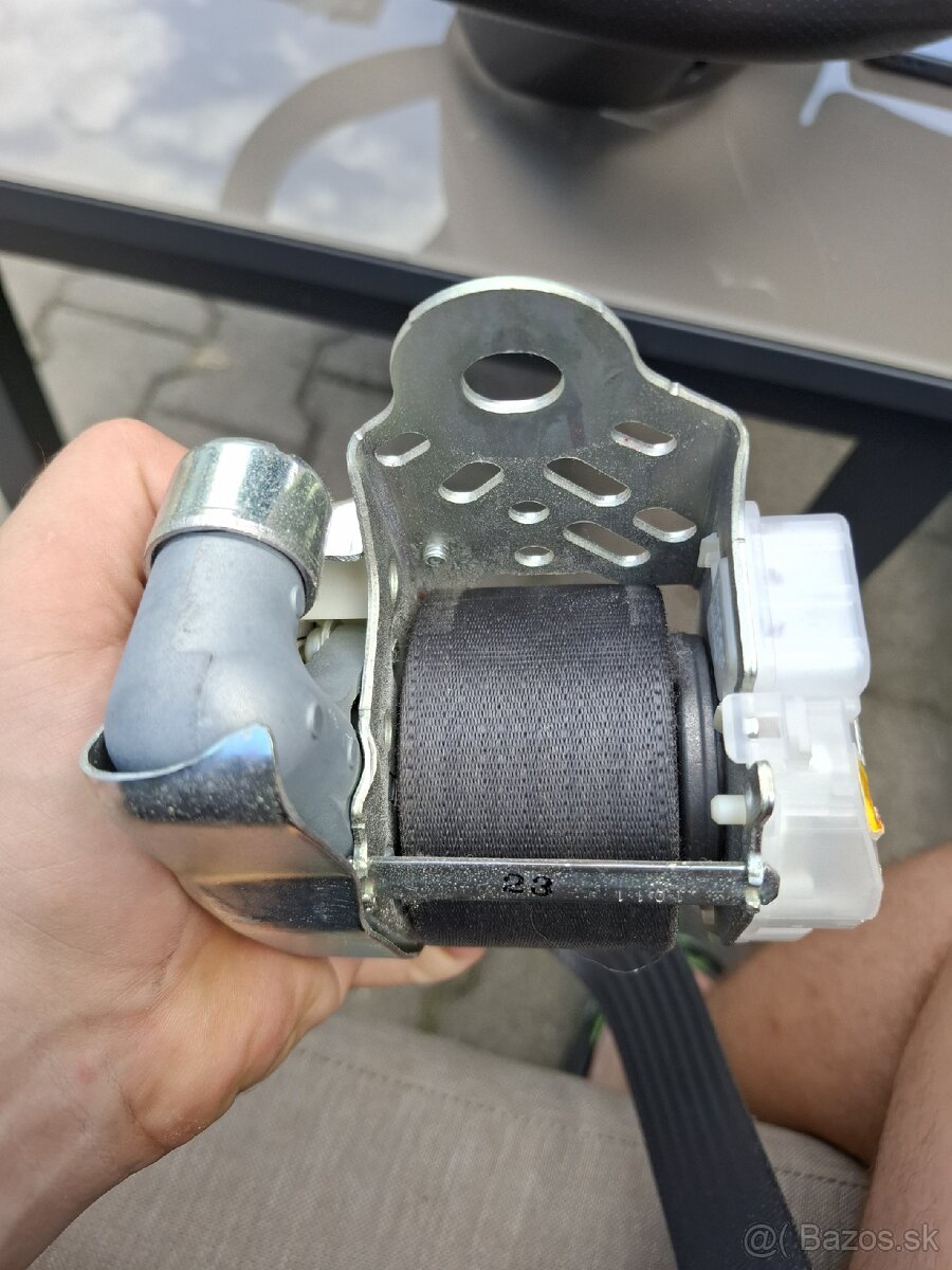 Bezpečnostný pás - 3