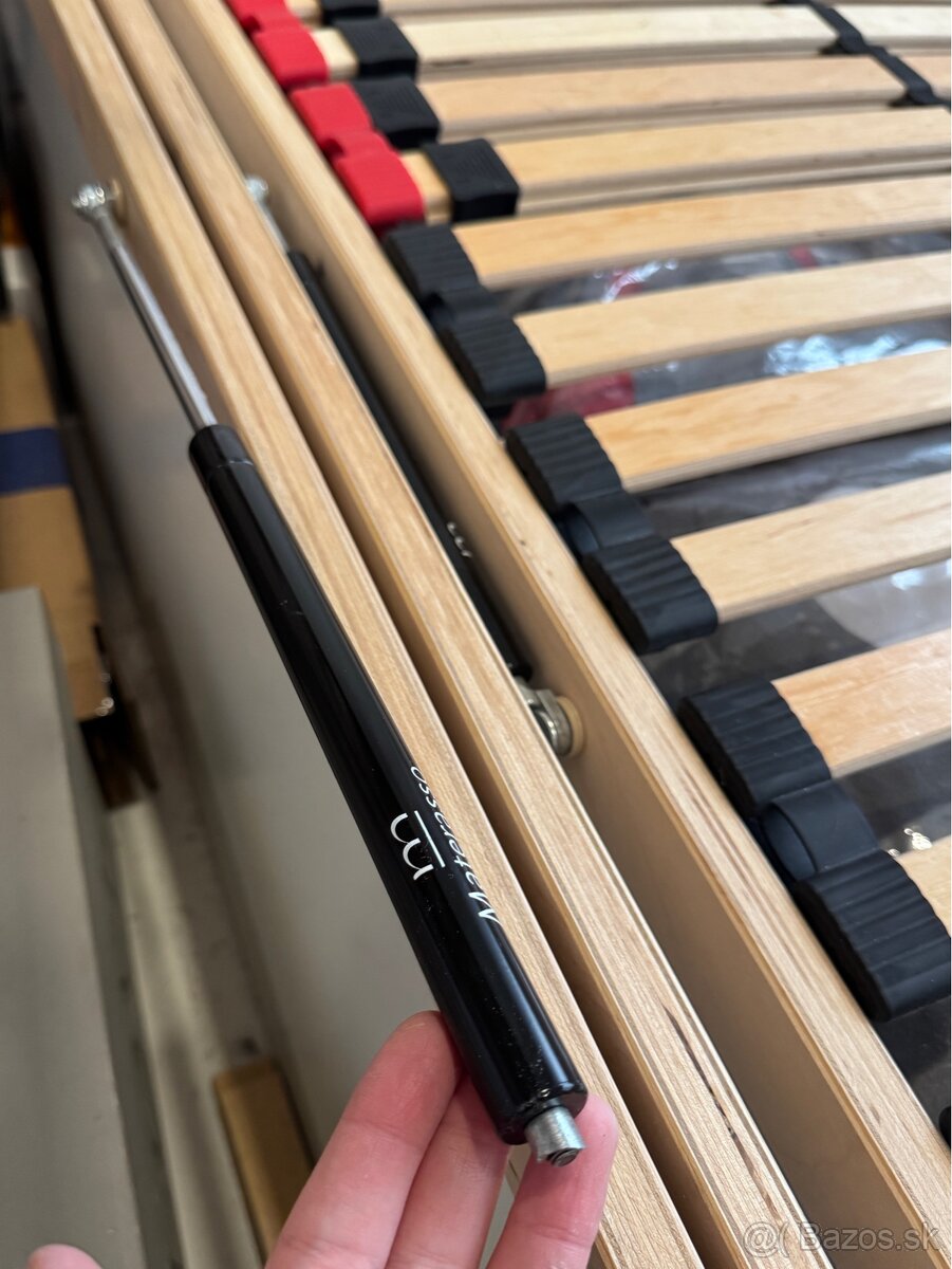 Manželská posteľ - 3