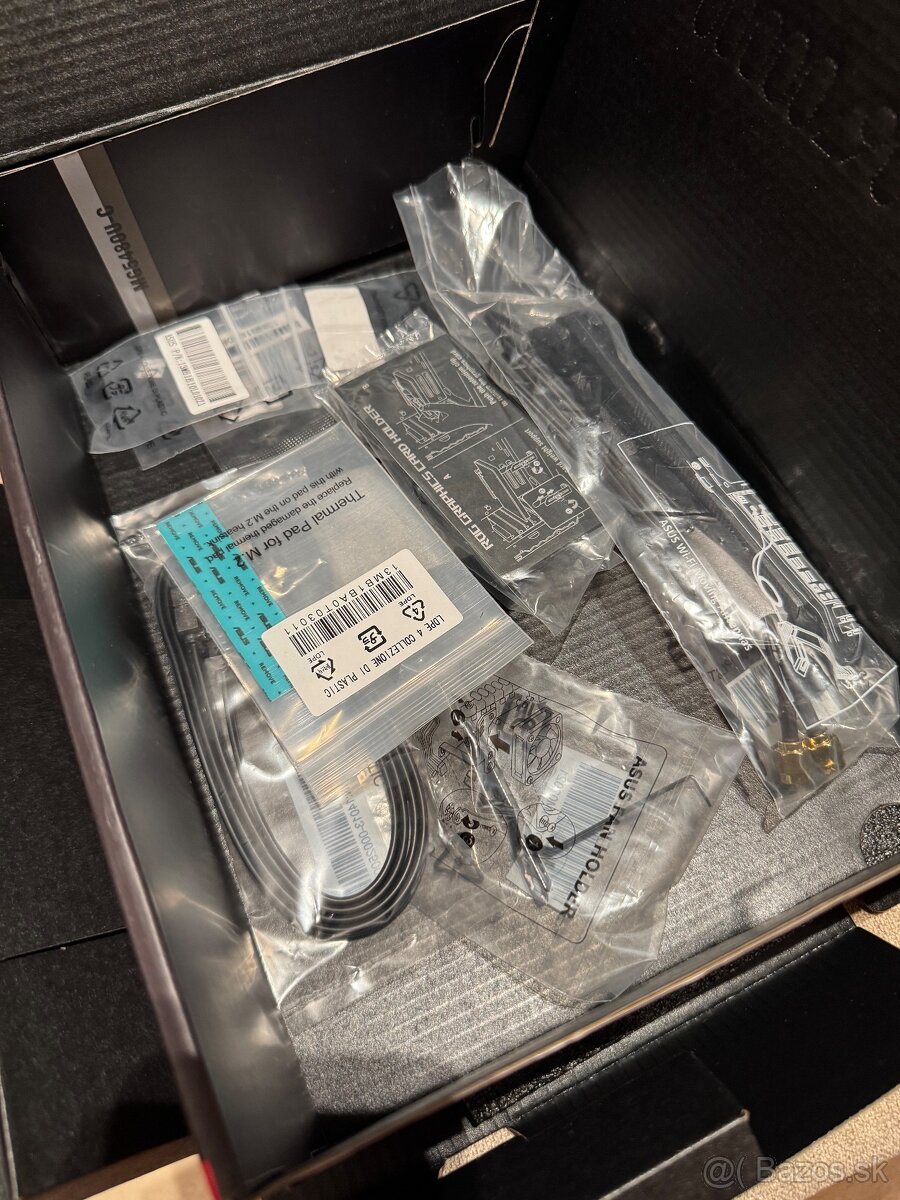 Zakladna Doska Rog Strix z790-e wifi + Intel i5 13600kf - 3