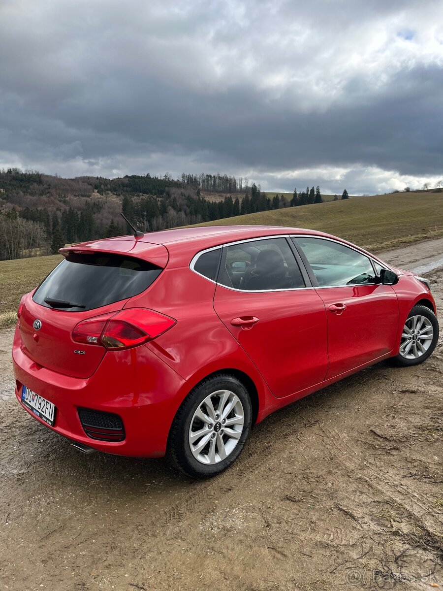 Kia Ceed 1.6 CRDi Gold - 3