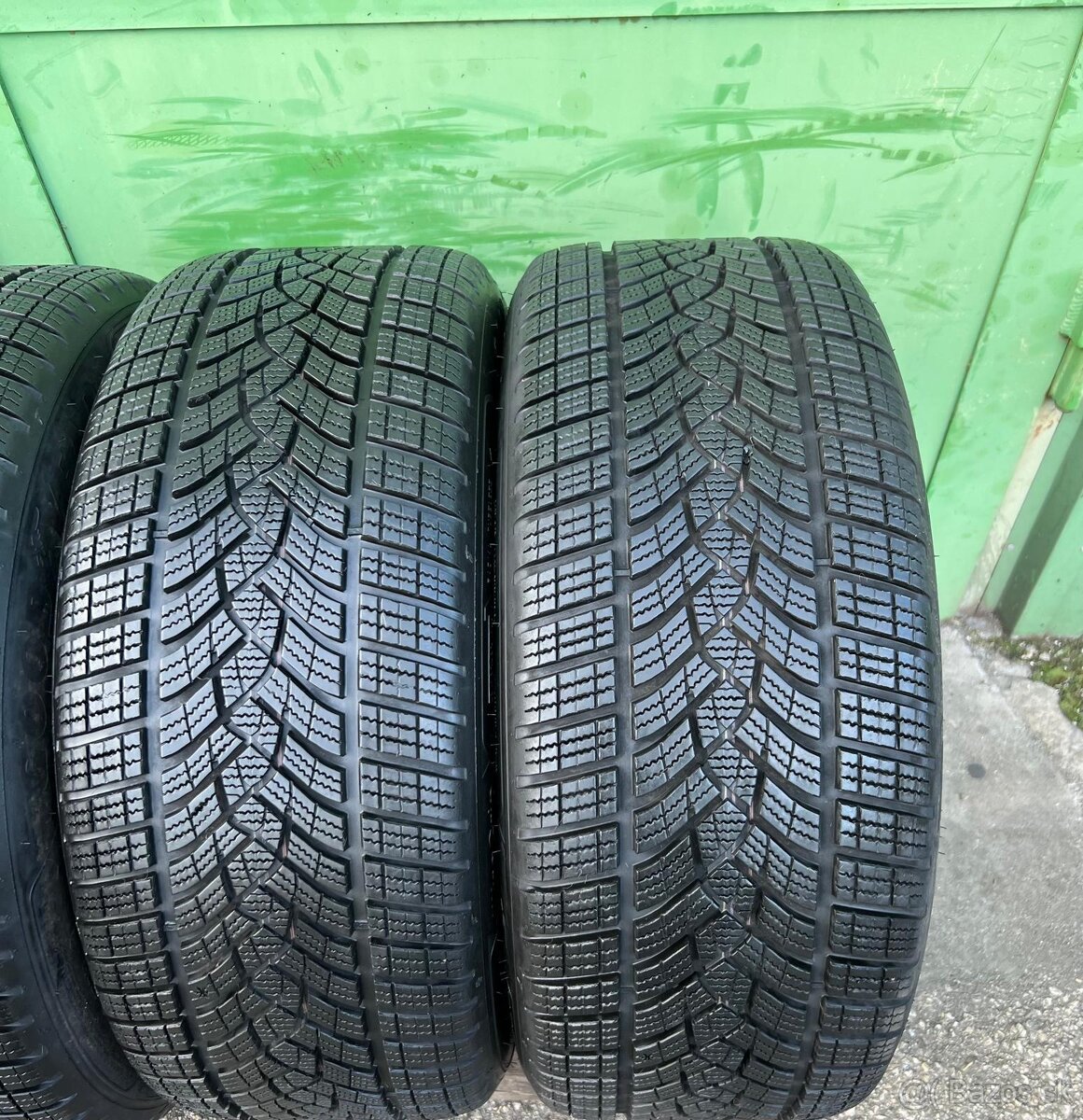 Zimne pneumatiky Goodyear 245/45R18 - 3