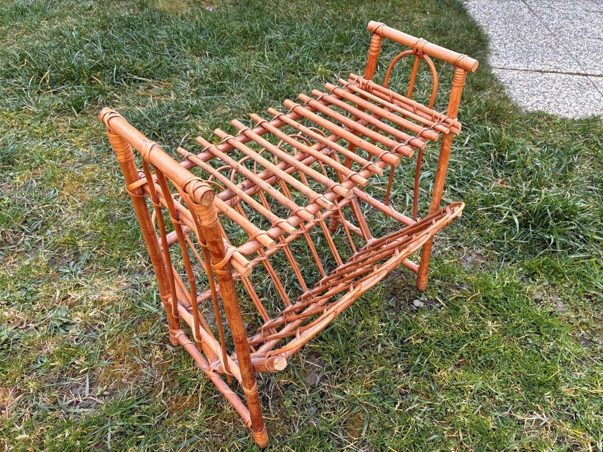 Starožitný stolík na noviny - 3