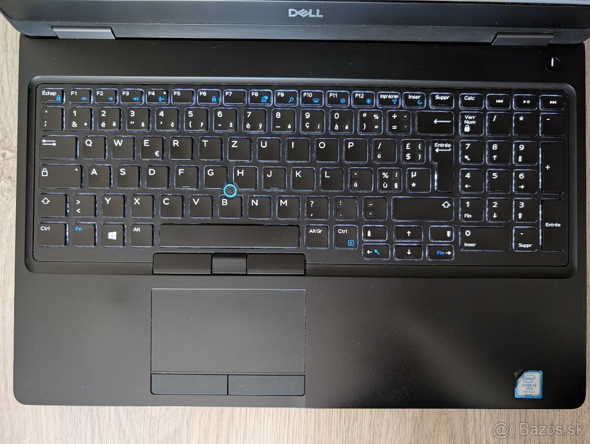 ▼DELL Latitude 5590 - 15,6" / i5-8350U / 8GB / SSD / ZÁR▼ - 3