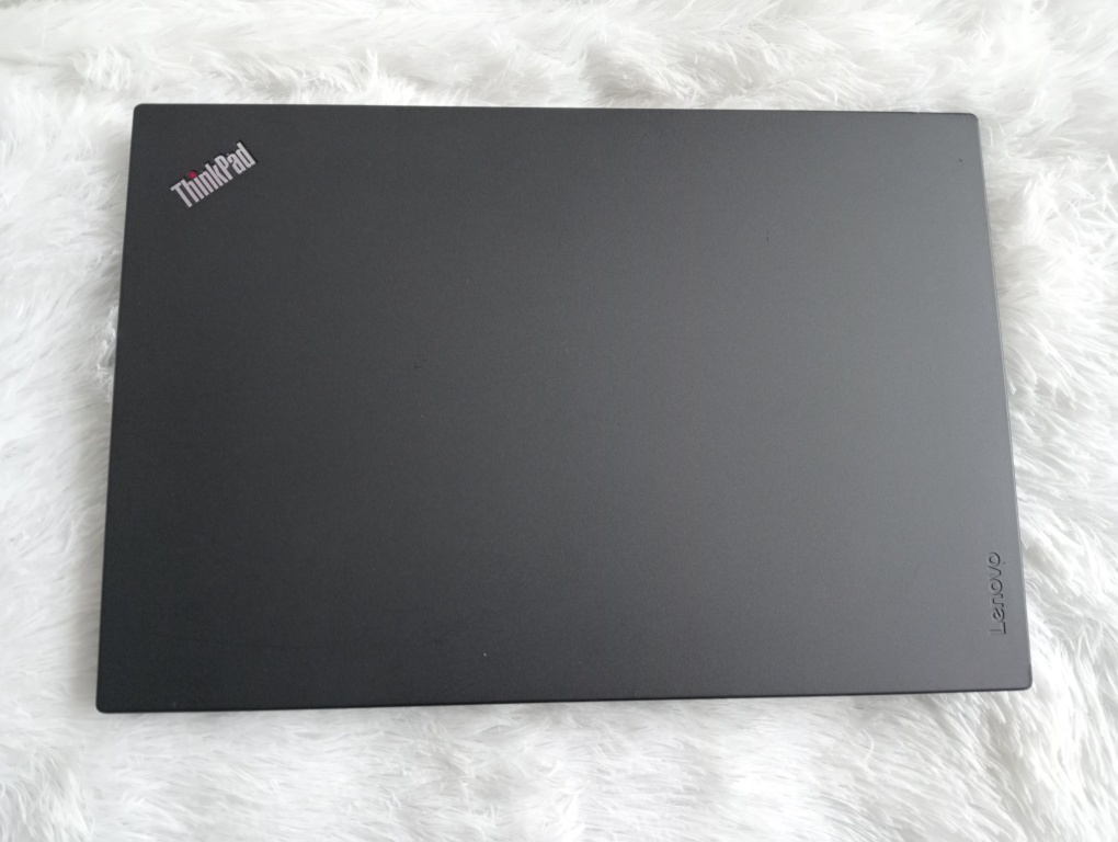 predám Lenovo thinkpad T560 , Intel i7 , 8gb ram , Win 10 - 3