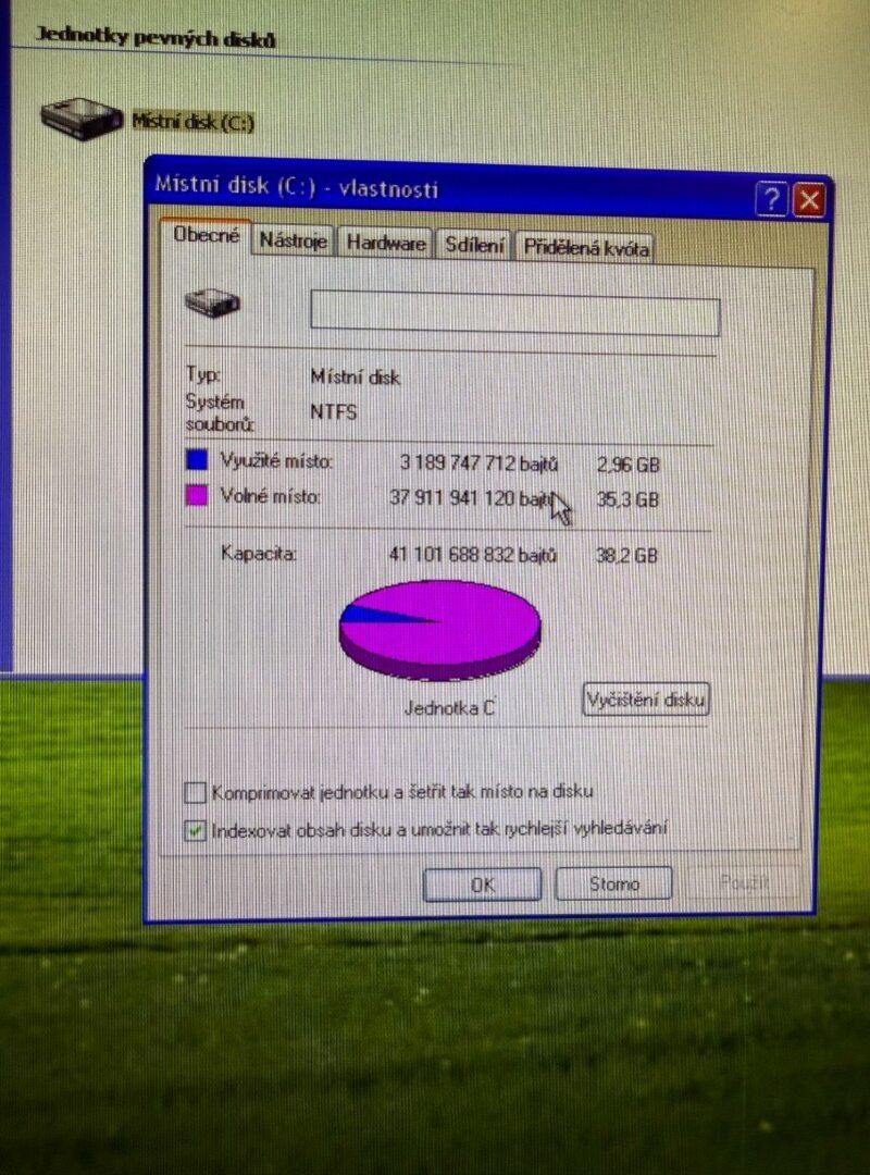 Stolový počítač s Windows XP – ideálny pre staršie programy - 3