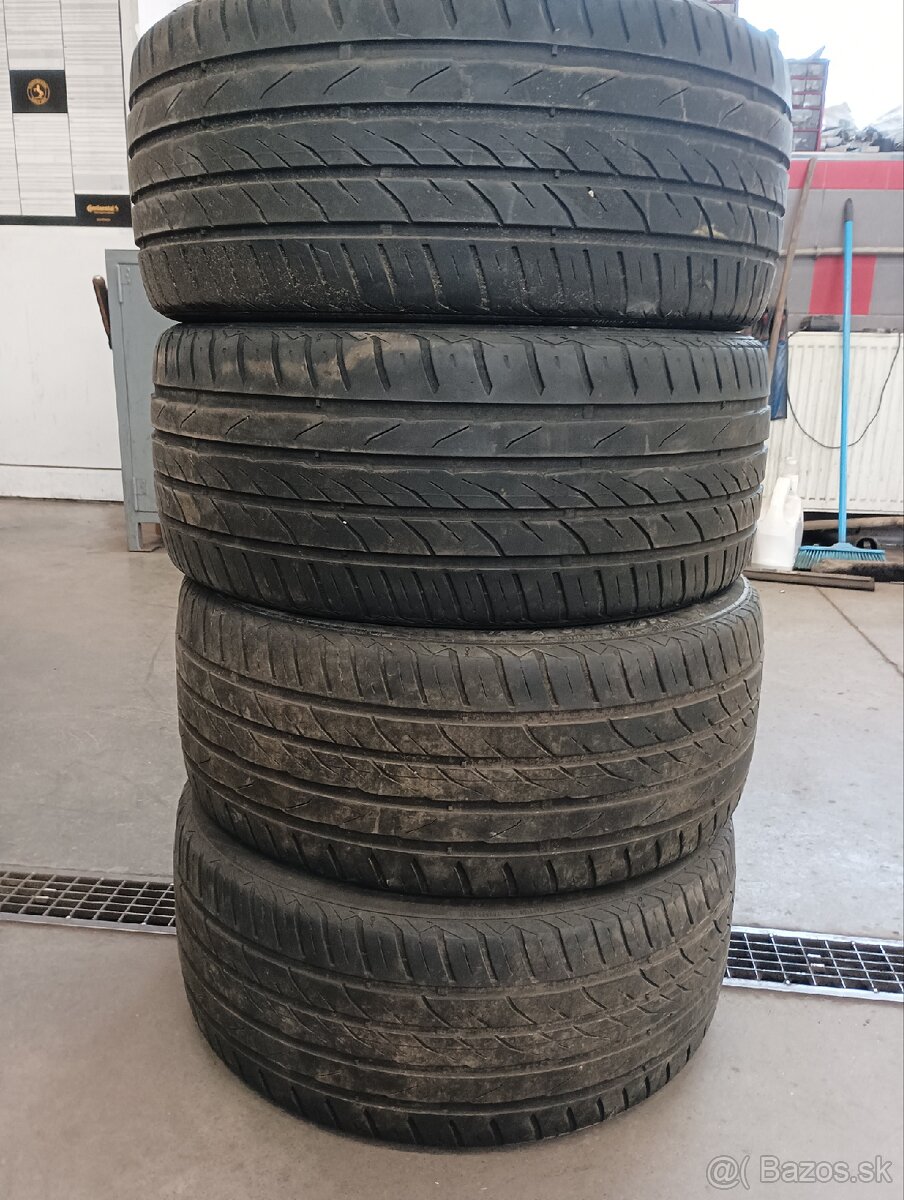 245/40 R18 Y XL - 3