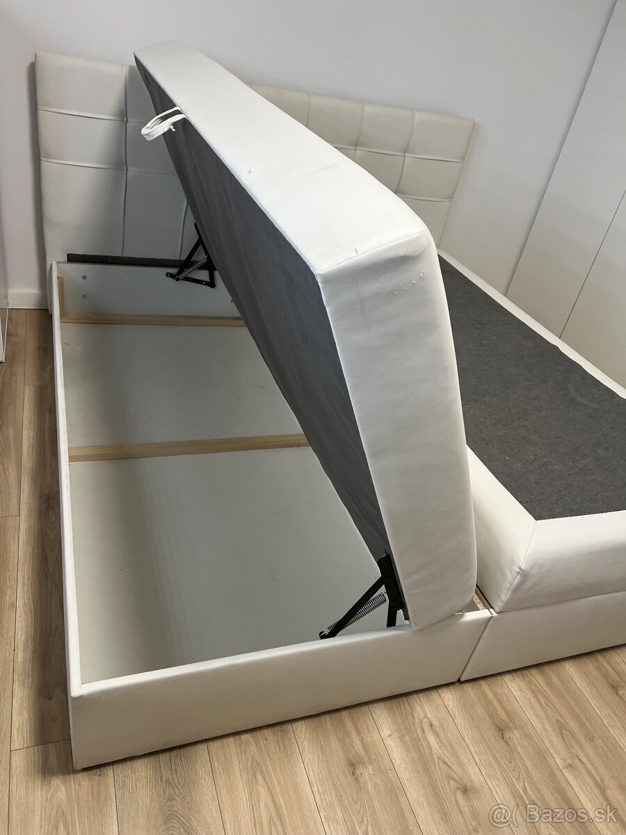 Manželská postel - 3