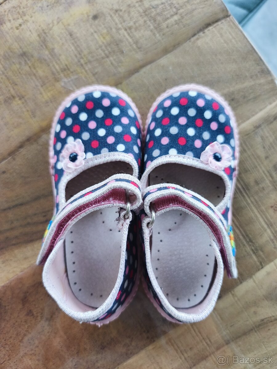 Dievčenské topánky/papučky - 3