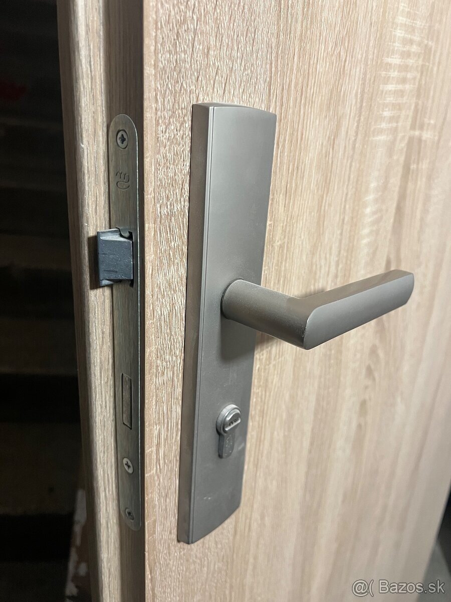 Bezpečnostné vchodové dvere - 3