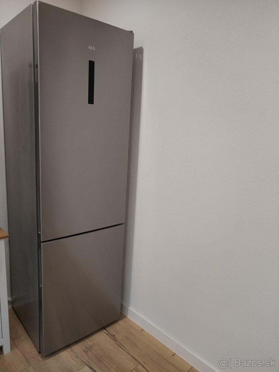 Predam chladničku s mrazničkou AEG - 3
