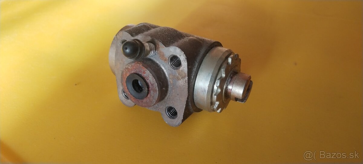 Brzdový valček M25 - 3