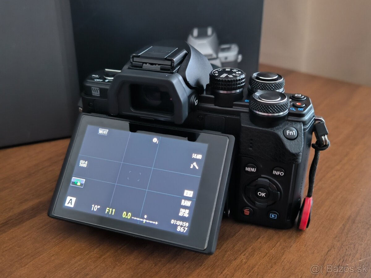 Predám Olympus OMD EM 10 mkII - 3