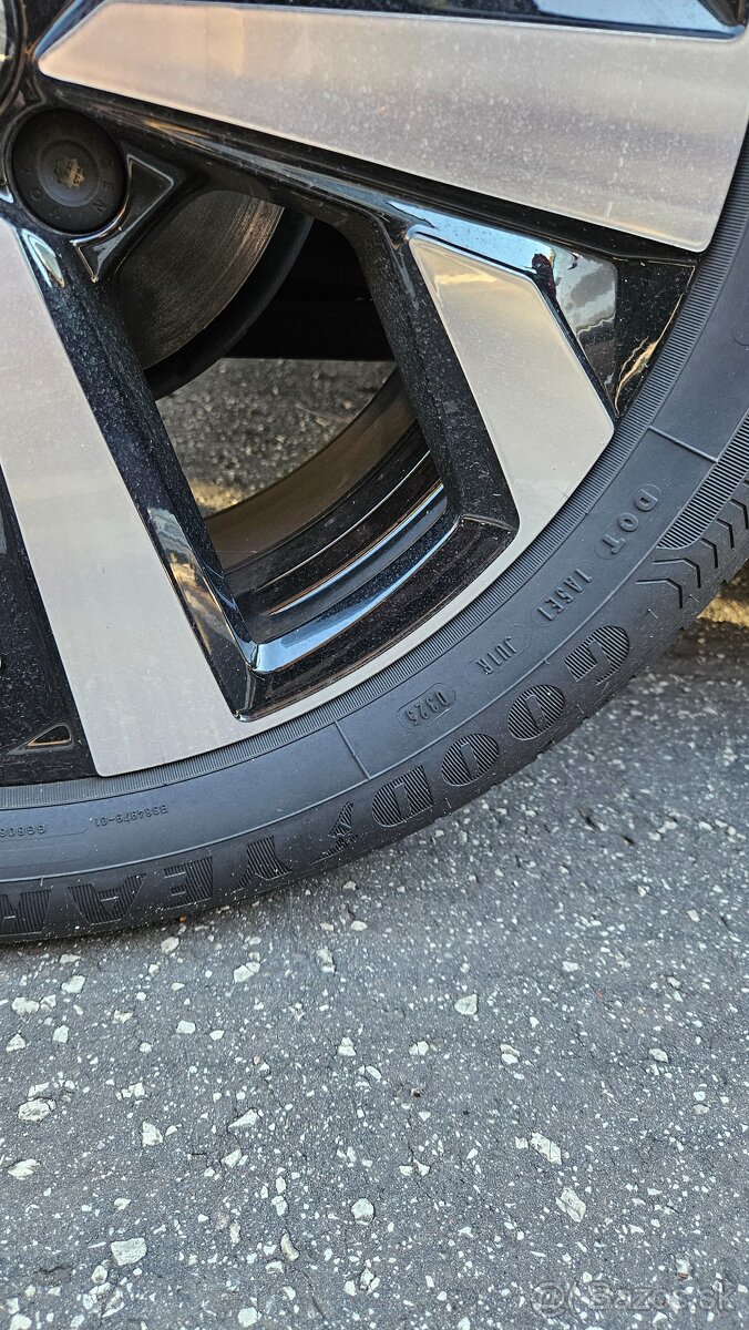 Goodyear Efficient Grip Performance 205 55 R17 letné pneu - 3