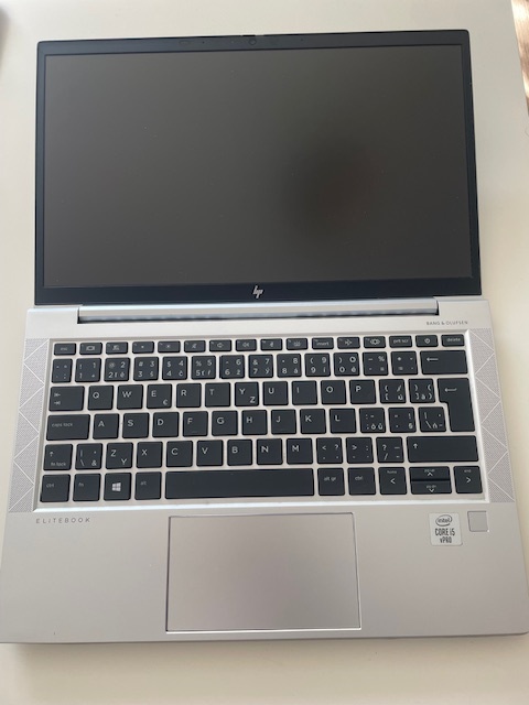 Paradný HP EliteBook 830 G7 - 3