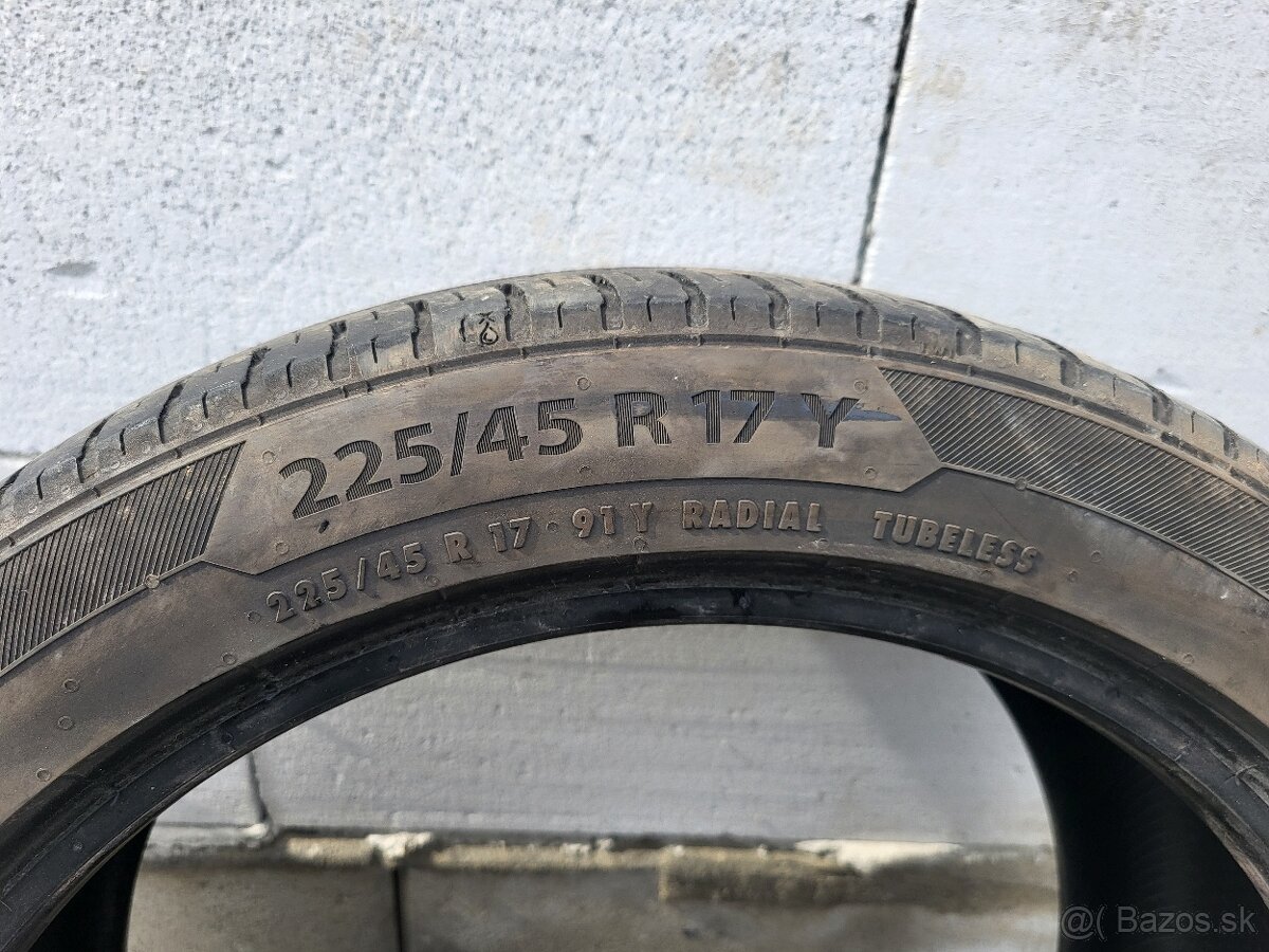 225/45 R17 - 3