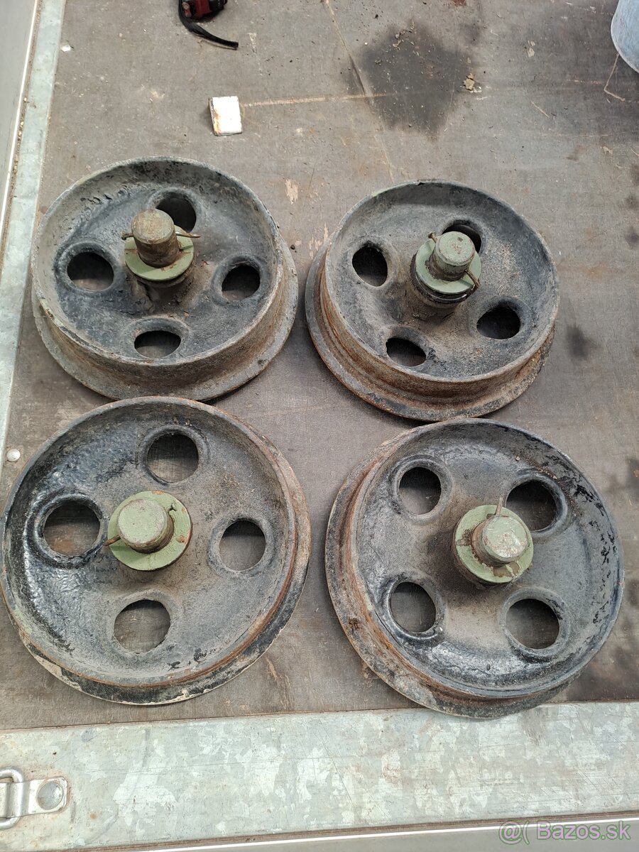 Kolesa na kolajnice - 3