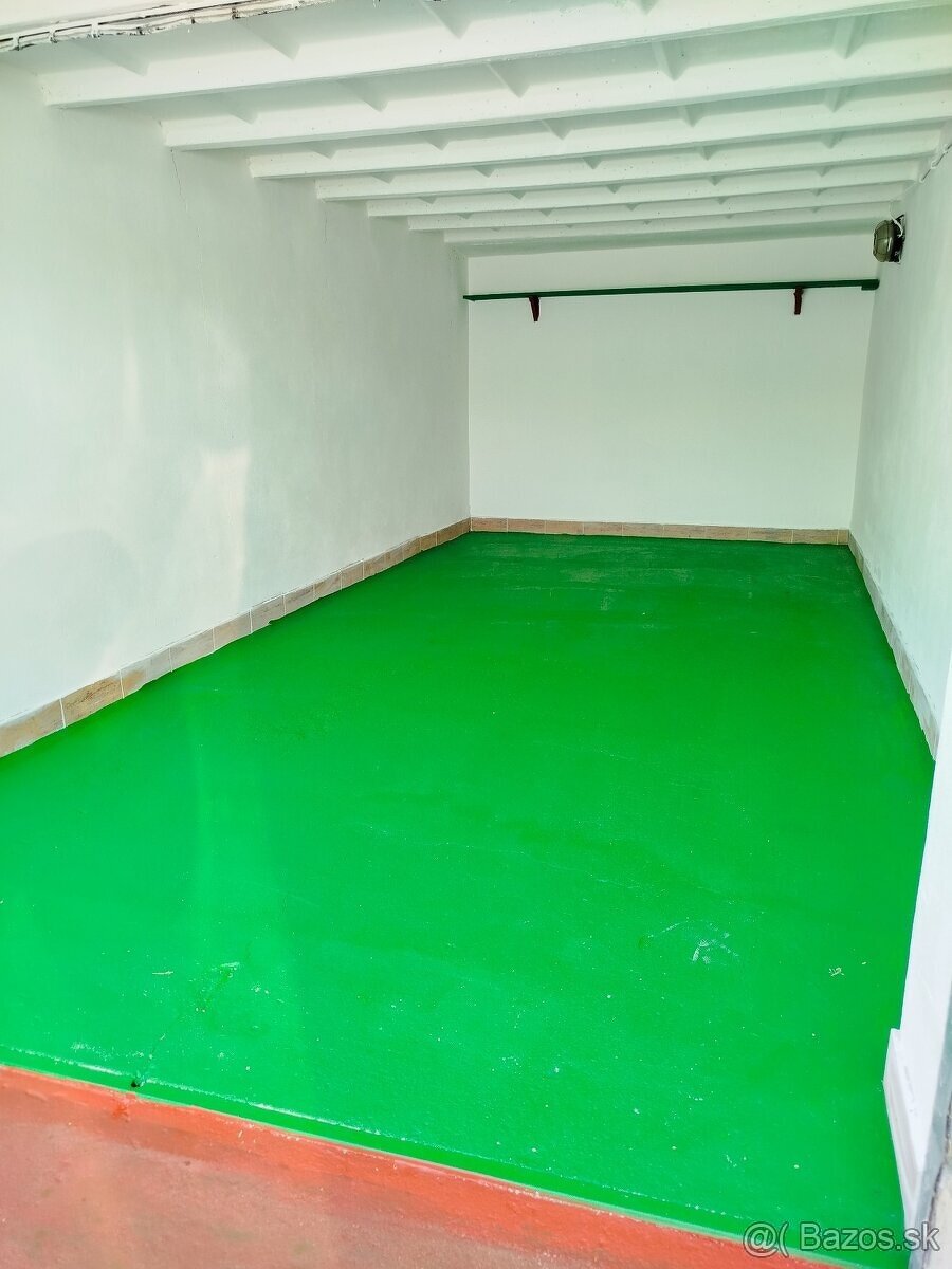 MUROVANÁ GARÁŽ NA PRENÁJOM - 3