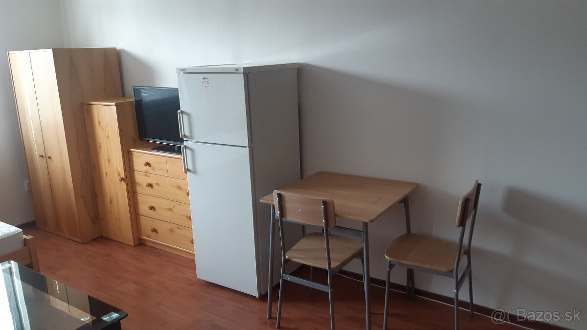 Garsónka na prenájom - 3