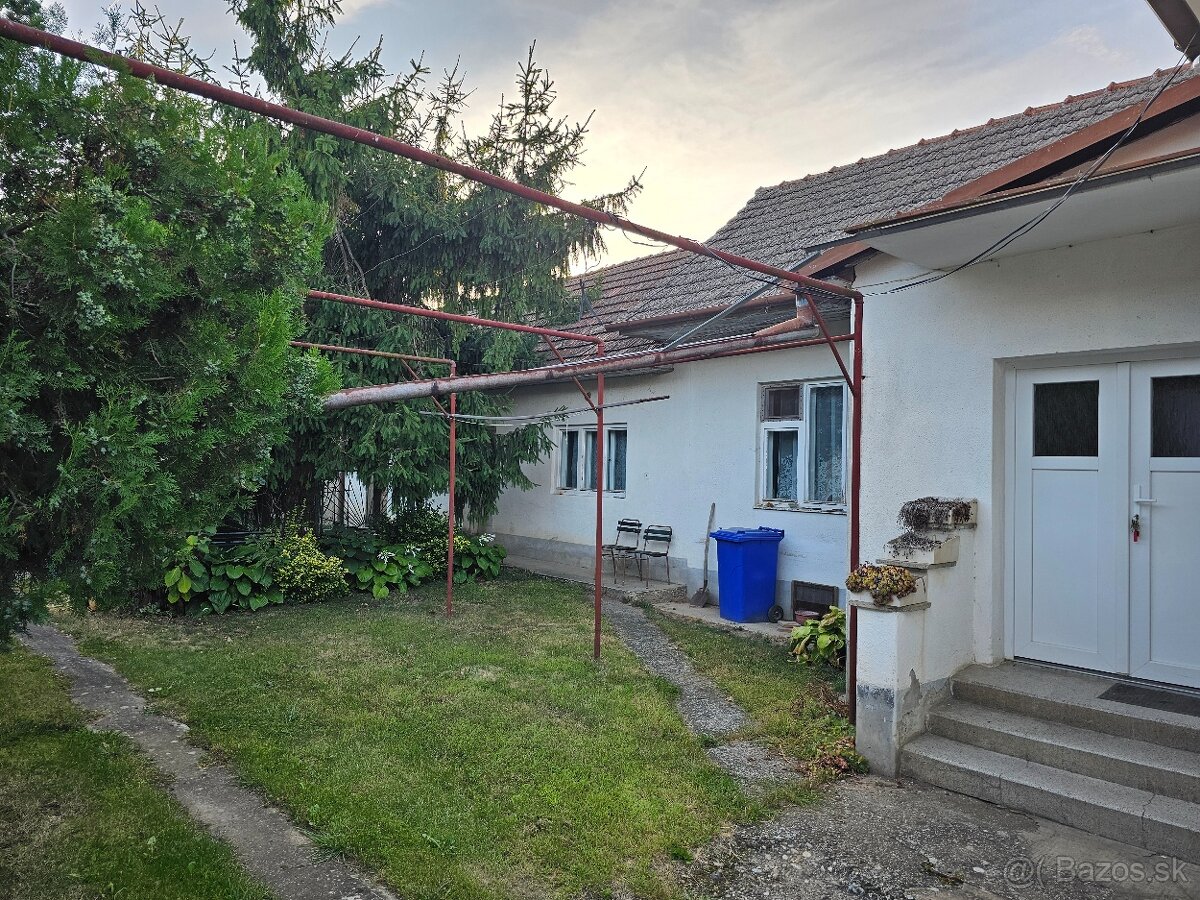 Predám rodinný dom vo Veľký Kostoľanoch na pozemku 2158 m² - 3